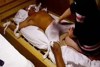 उसने अपनी पैंटी सेक्सी बीएफ फुल मूवी उतार दी और अपने दादा के साथ सेक्स किया ।